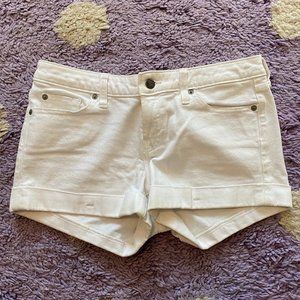 Banana Republic White Denim Shorts | Size 6 / 28